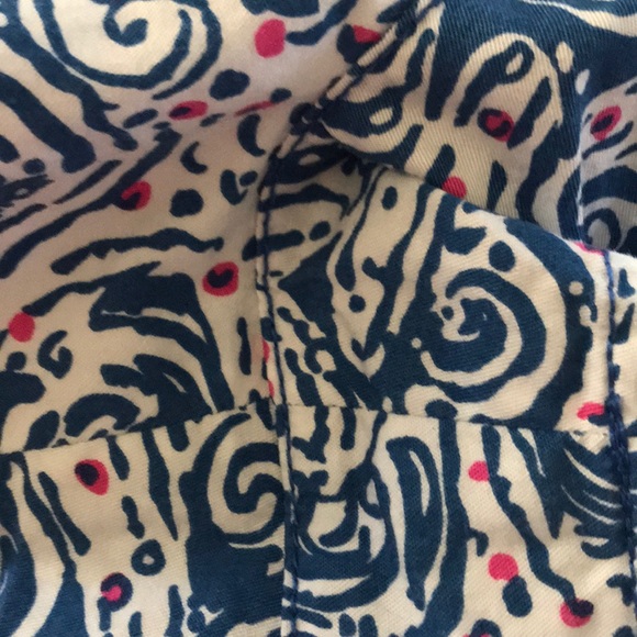 Lilly Pulitzer Walsh Shorts - Picture 3 of 4